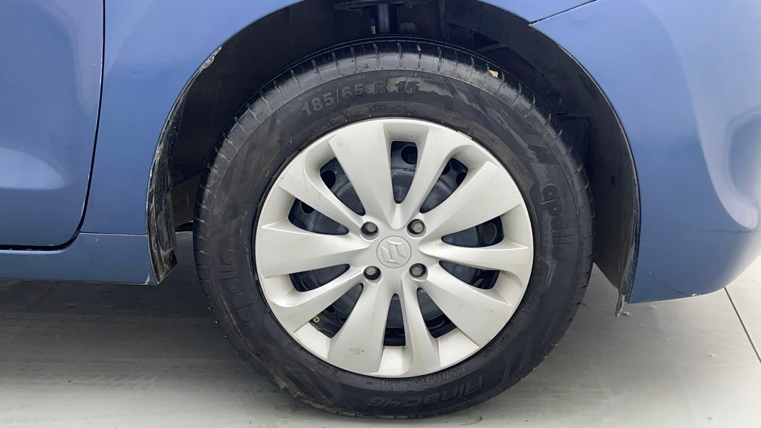 Used 2016 Maruti Suzuki Baleno Delta 1.2 Petrol Manual tyres RIGHT FRONT TYRE RIM VIEW
