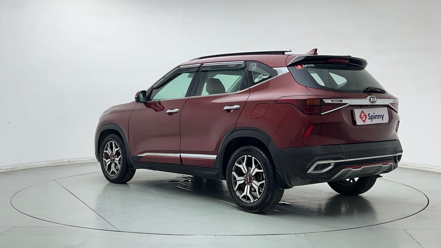 Used 2019 Kia Seltos GTX Plus 1.4 Petrol Manual exterior LEFT REAR CORNER VIEW