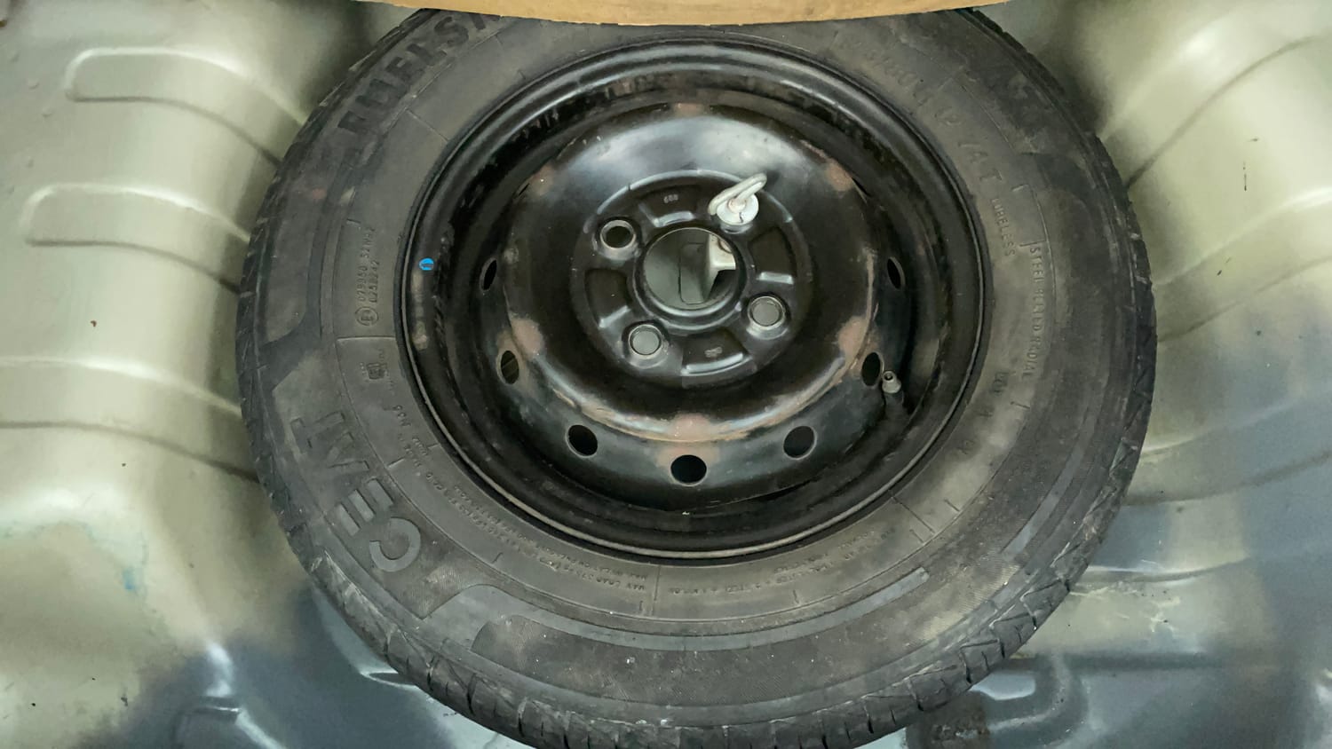 Used 2019 Maruti Suzuki Alto 800 LXi Petrol Manual tyres SPARE TYRE VIEW