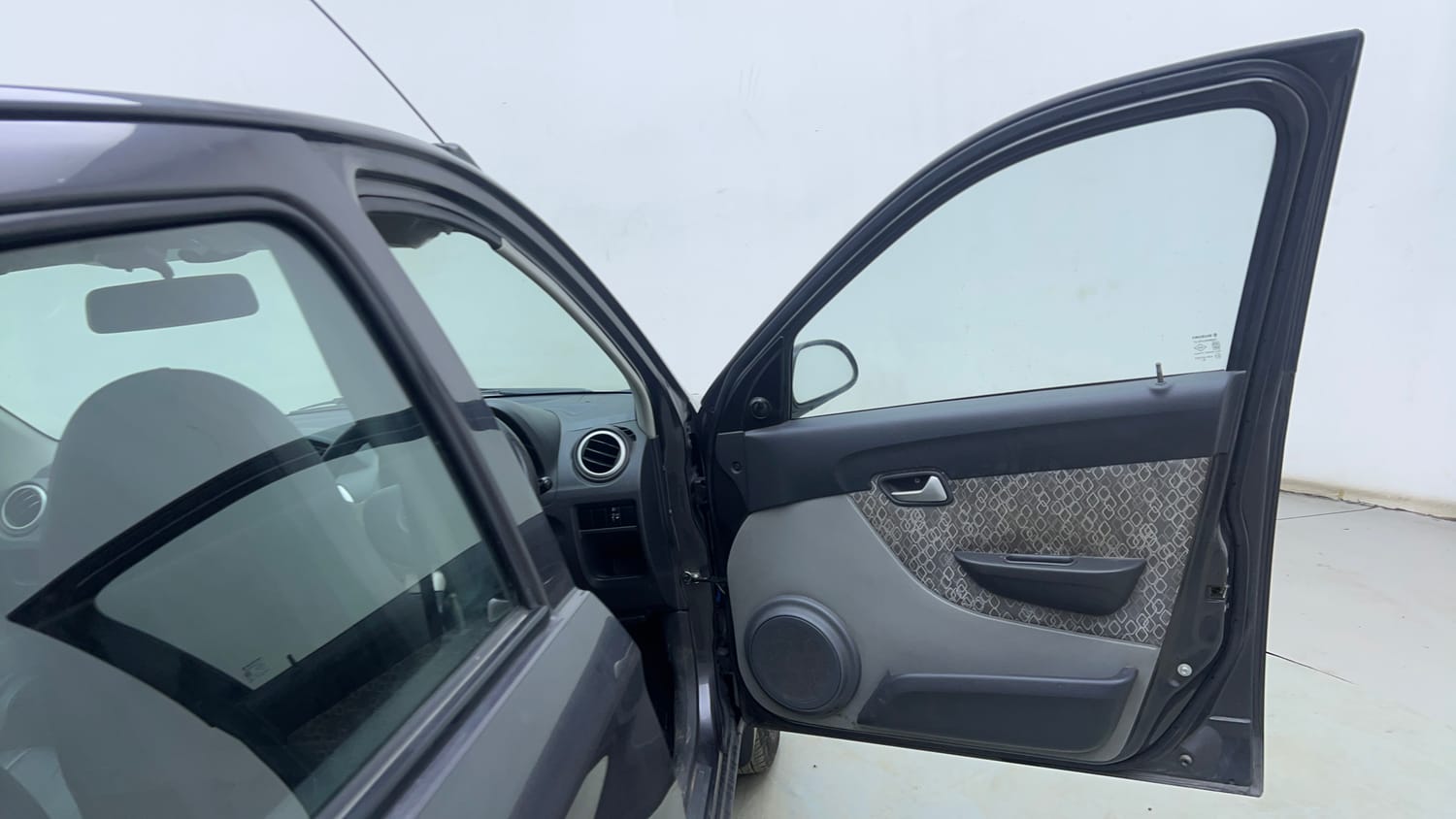 Used 2018 Maruti Suzuki Alto 800 LXi Petrol Manual interior RIGHT FRONT DOOR OPEN VIEW