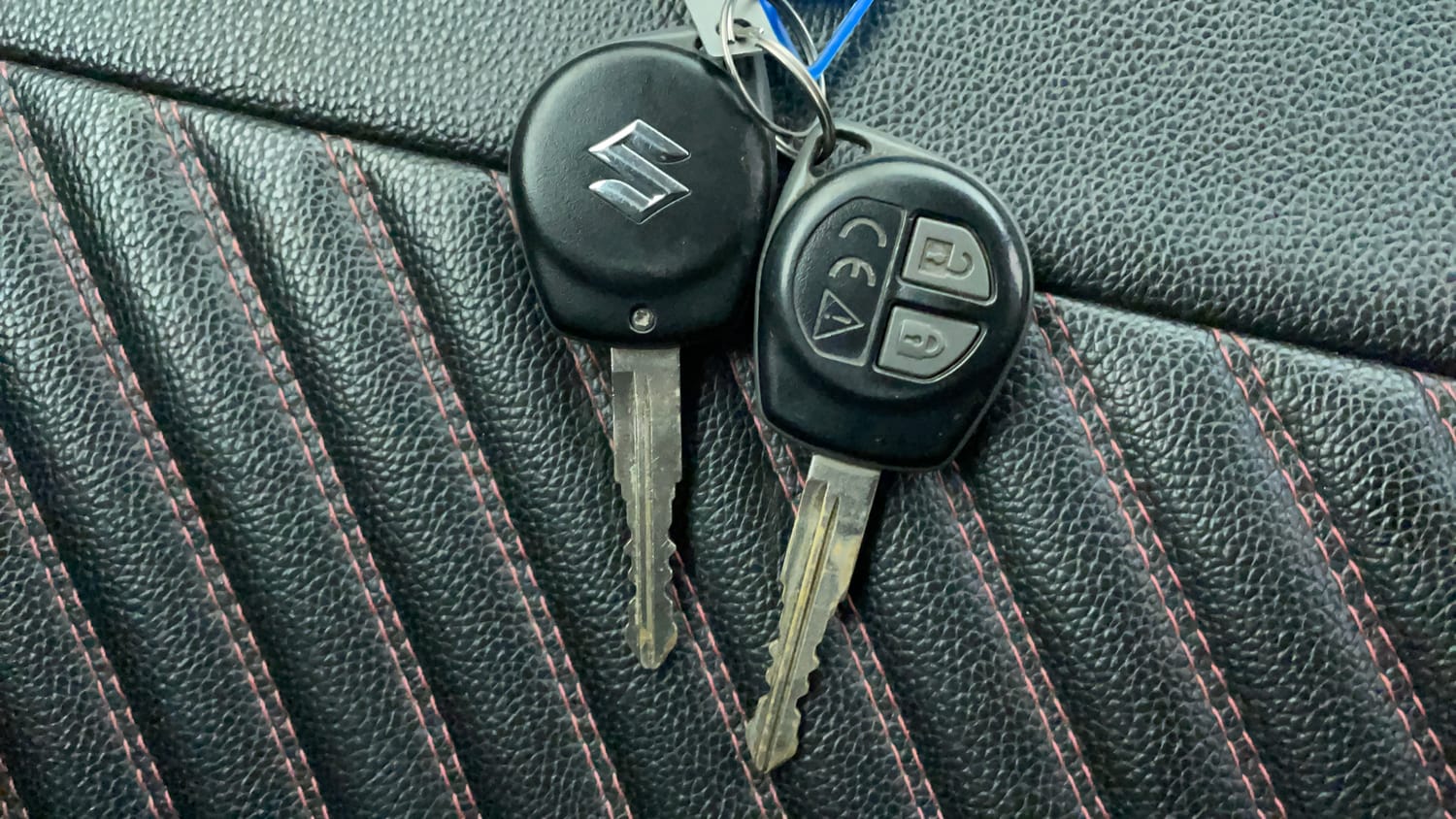 Used 2018 Maruti Suzuki Swift VXi Petrol Manual extra CAR KEY VIEW
