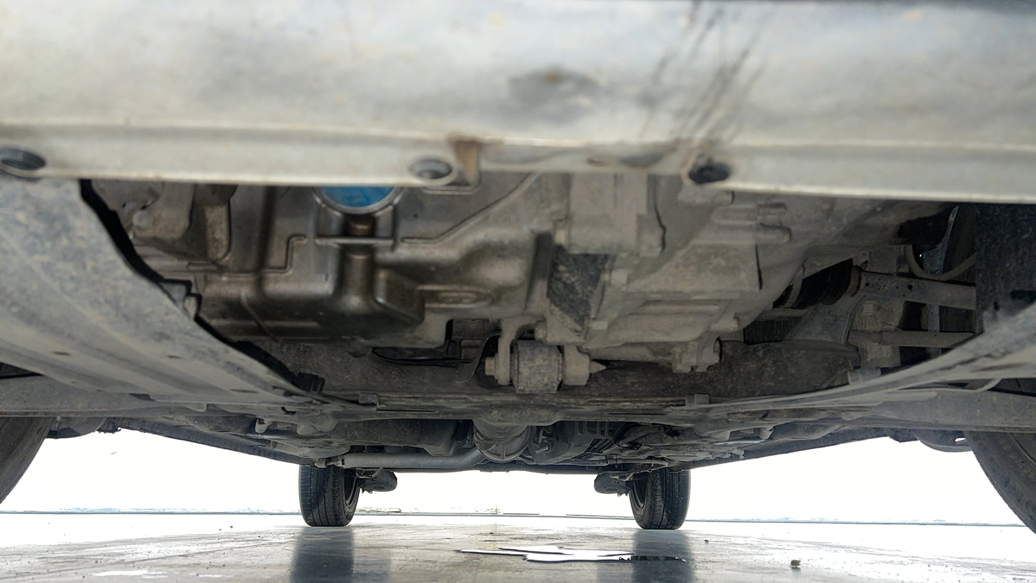 Used 2015 Honda Mobilio S Petrol Petrol Manual extra FRONT LEFT UNDERBODY VIEW