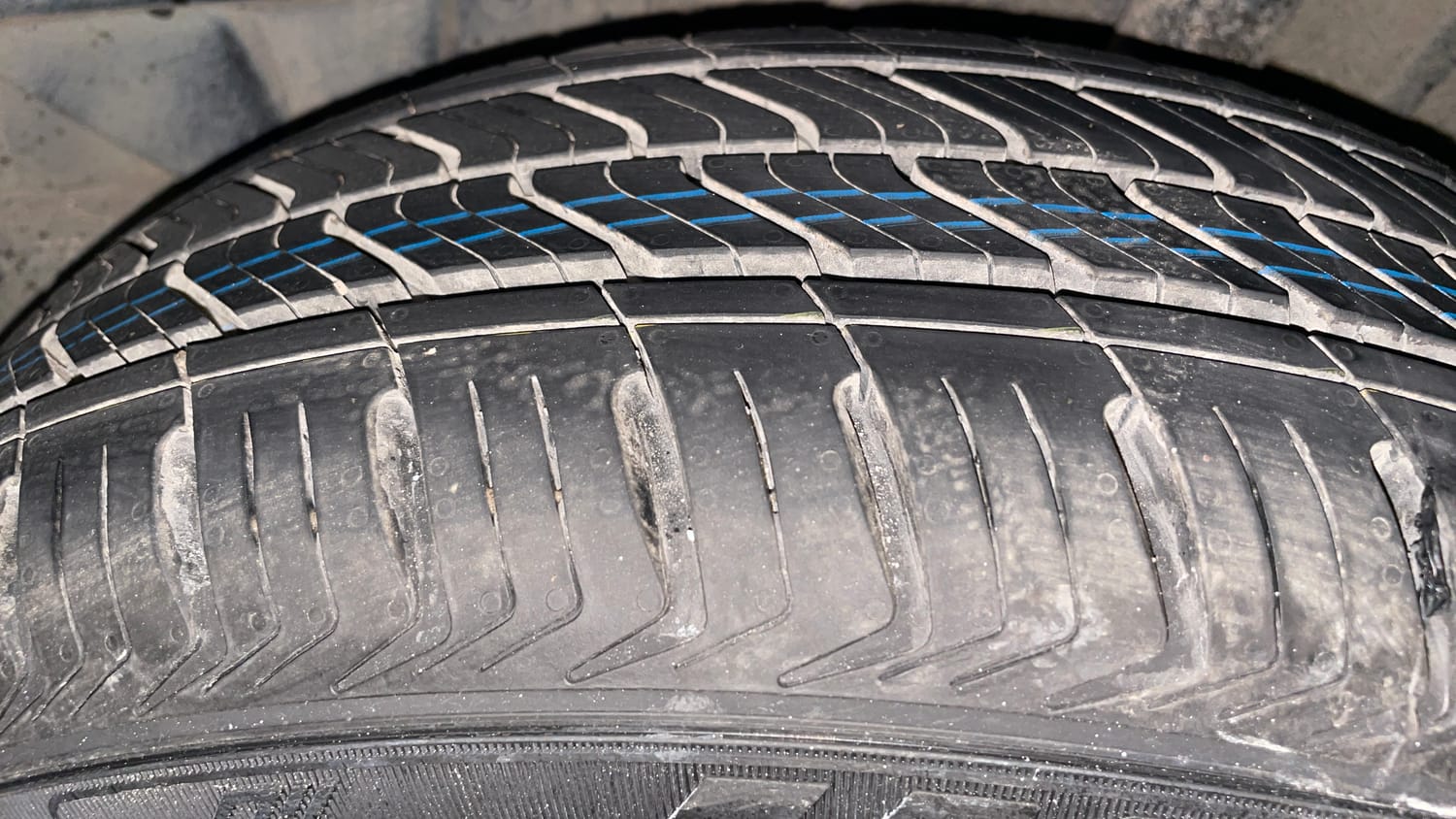 Used 2020 Tata Tigor XZ Plus Petrol Manual tyres LEFT REAR TYRE TREAD VIEW