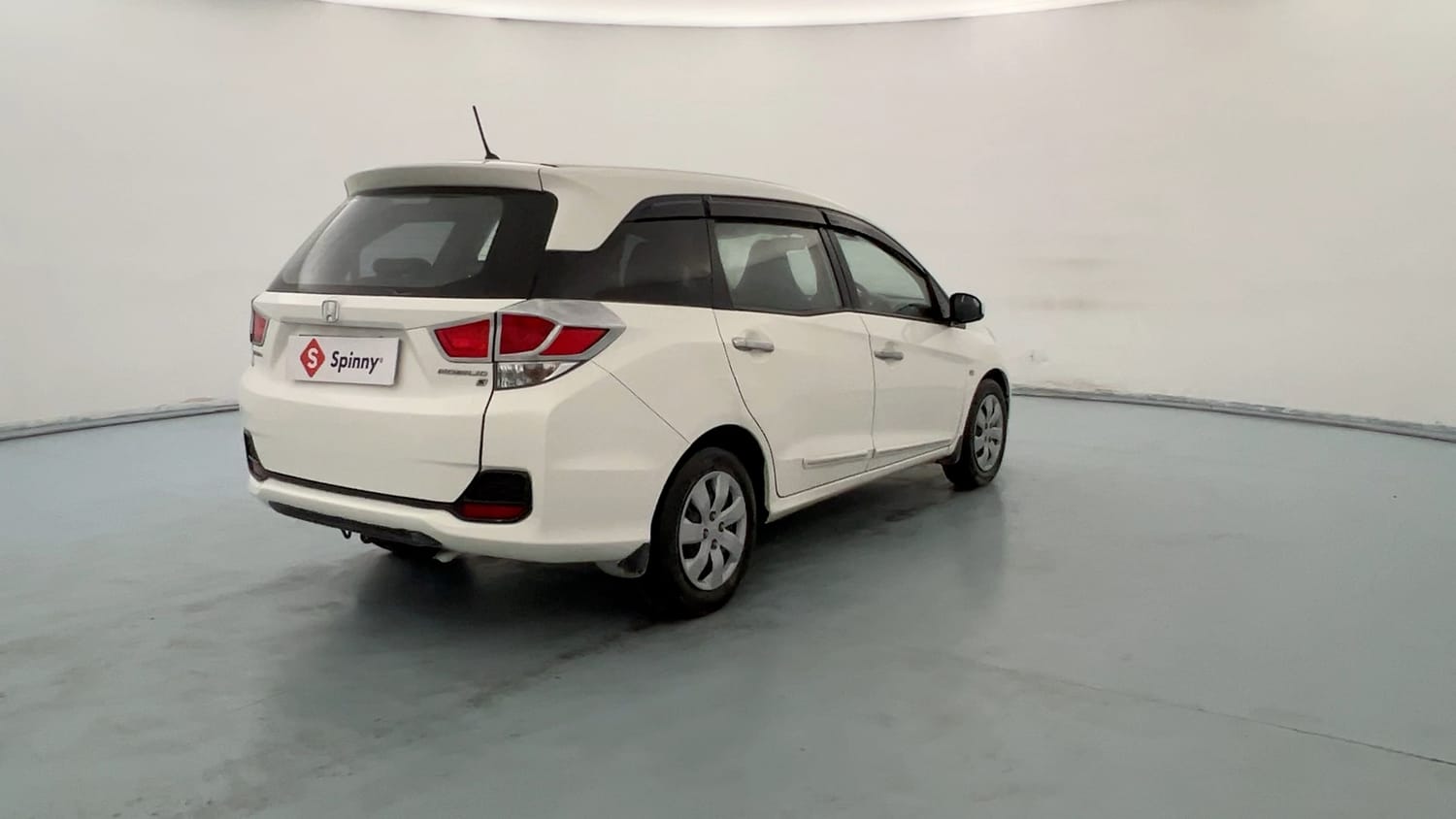 Used 2015 Honda Mobilio S Petrol Petrol Manual exterior RIGHT REAR CORNER VIEW