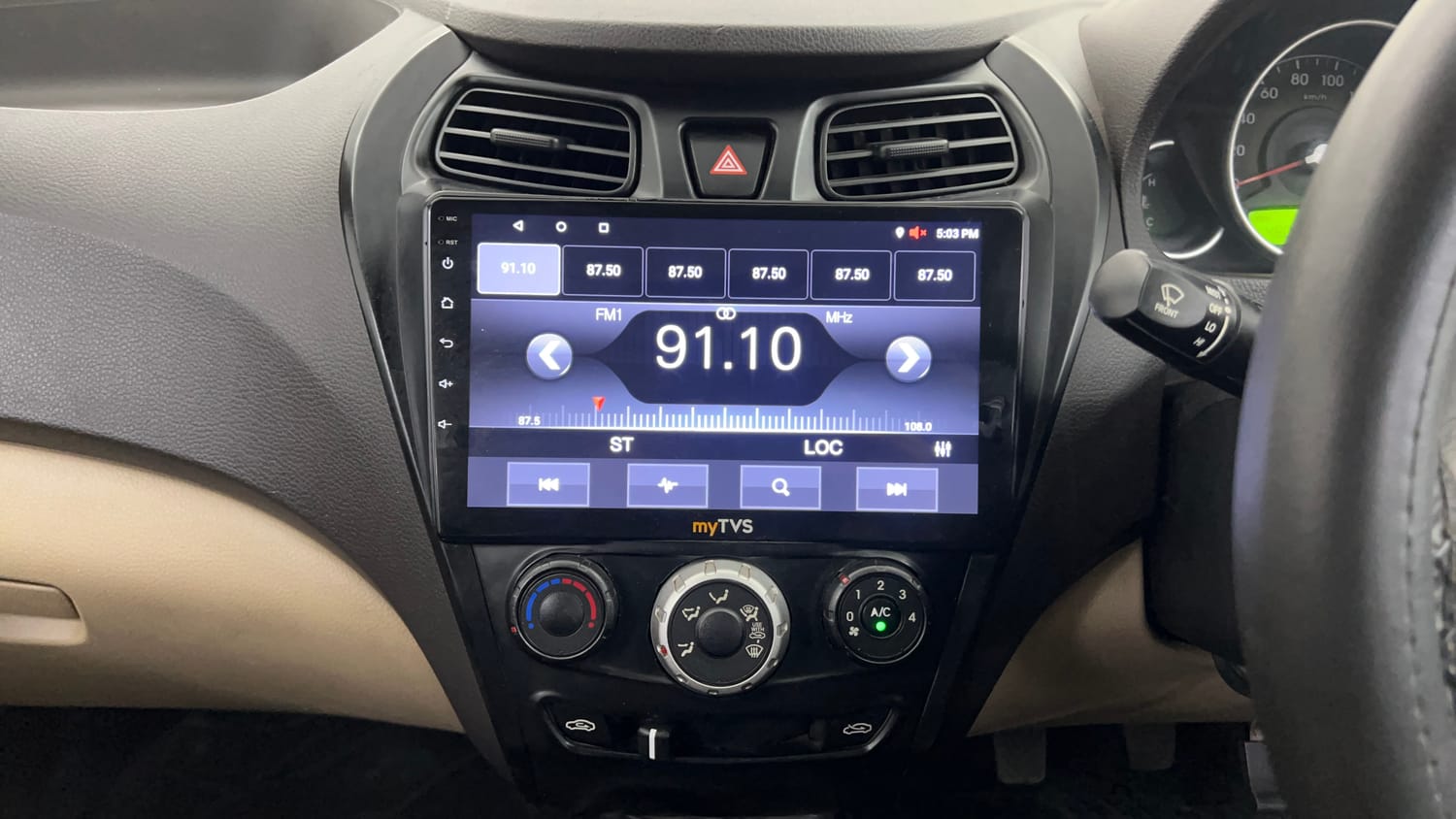 Used 2016 Hyundai Eon Magna Petrol Manual interior MUSIC SYSTEM & AC CONTROL VIEW