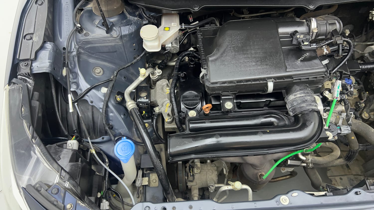 Used 2022 Maruti Suzuki Baleno Alpha MT Petrol Manual engine ENGINE RIGHT SIDE VIEW