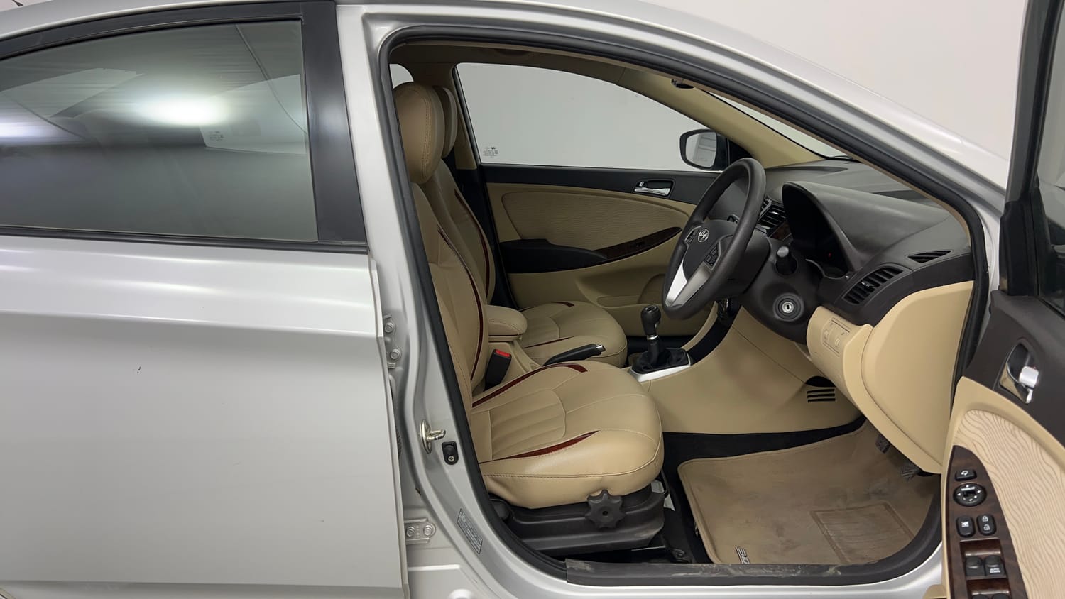 Used 2012 Hyundai Verna Fluidic 1.6 VTVT SX Petrol Manual interior RIGHT SIDE FRONT DOOR CABIN VIEW