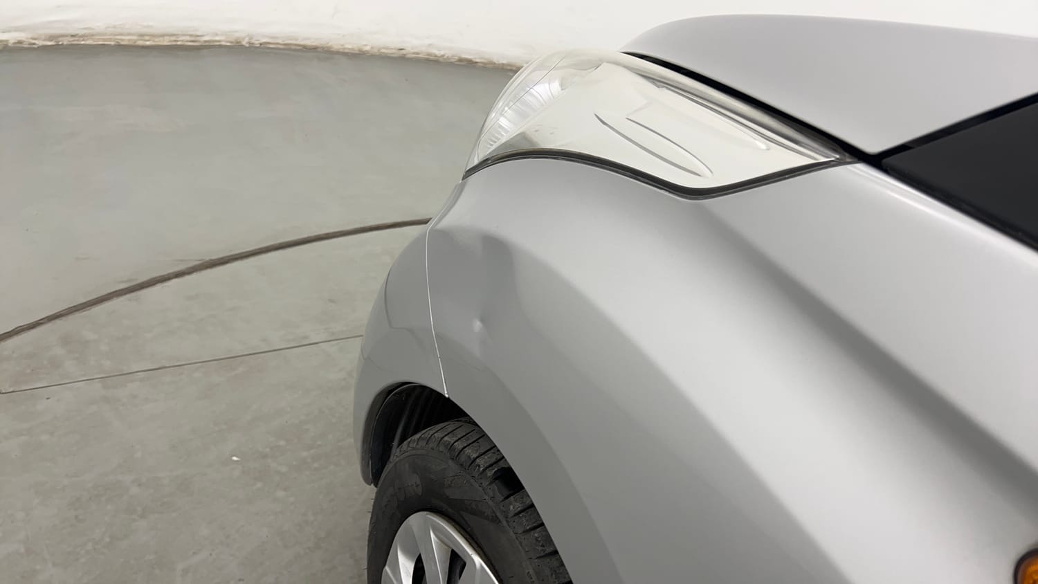 Used 2016 Hyundai Eon Magna Petrol Manual dents MINOR SCRATCH
