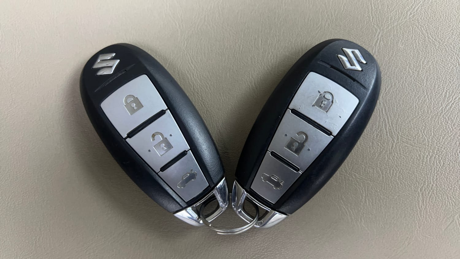 Used 2023 Maruti Suzuki Ciaz Zeta 1.5 Petrol Manual extra CAR KEY VIEW