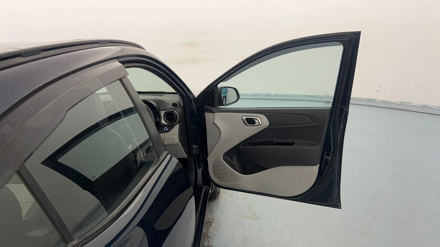Used 2022 Hyundai Grand i10 Nios Asta 1.2 Kappa VTVT Petrol Manual interior RIGHT FRONT DOOR OPEN VIEW