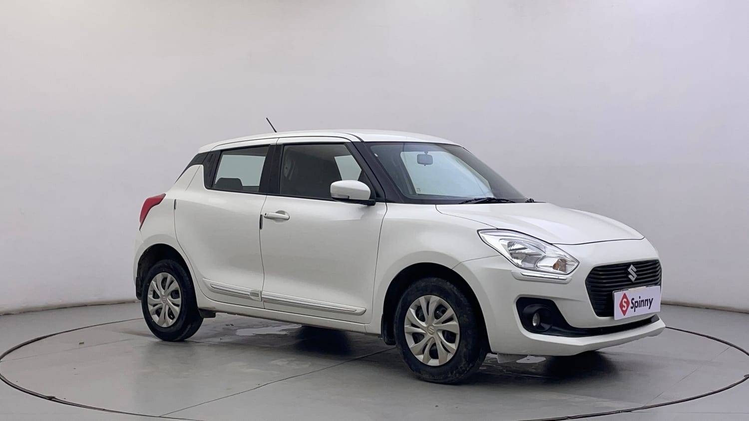 Used 2018 Maruti Suzuki Swift VXi Petrol Manual exterior RIGHT FRONT CORNER VIEW