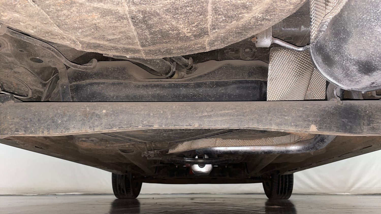 Used 2019 Ford Freestyle Titanium 1.2 Ti-VCT Petrol Manual extra REAR UNDERBODY VIEW (TAKEN FROM REAR)