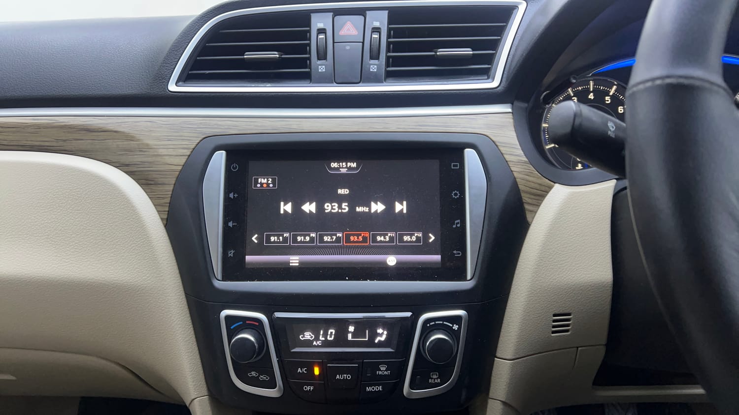 Used 2023 Maruti Suzuki Ciaz Zeta 1.5 Petrol Manual interior MUSIC SYSTEM & AC CONTROL VIEW