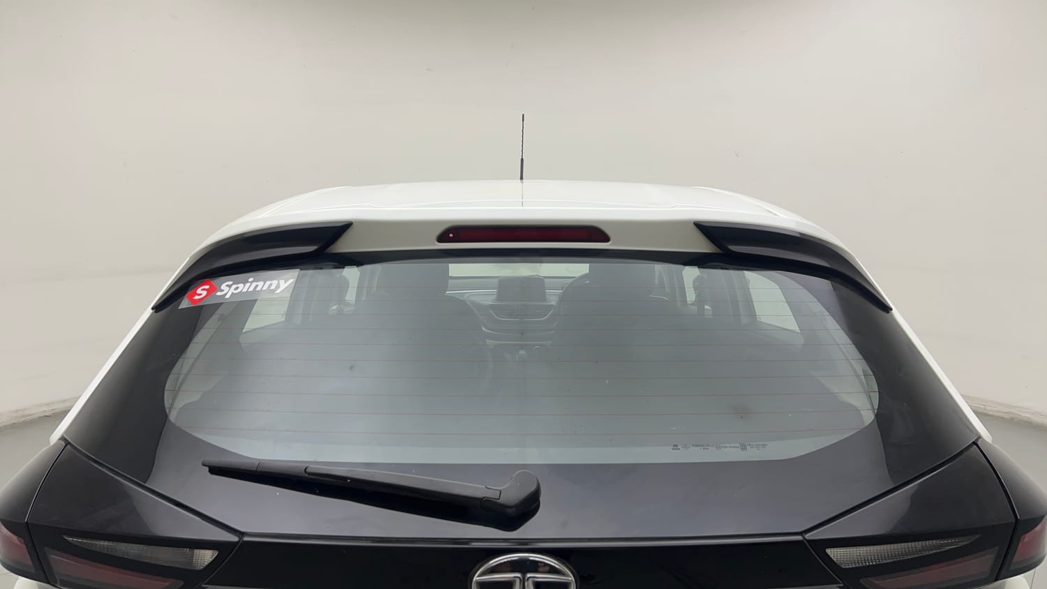 Used 2022 Tata Altroz XZA Petrol Petrol Automatic exterior BACK WINDSHIELD VIEW