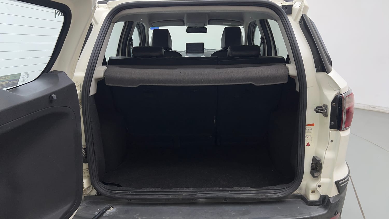 Used 2016 Ford EcoSport Titanium+ 1.0L EcoBoost Petrol Manual interior DICKY INSIDE VIEW