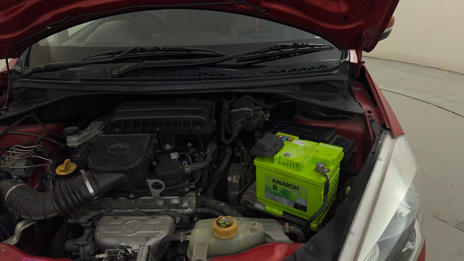 Used 2018 Tata Tiago Revotron XZA Petrol Automatic engine ENGINE LEFT SIDE HINGE & APRON VIEW