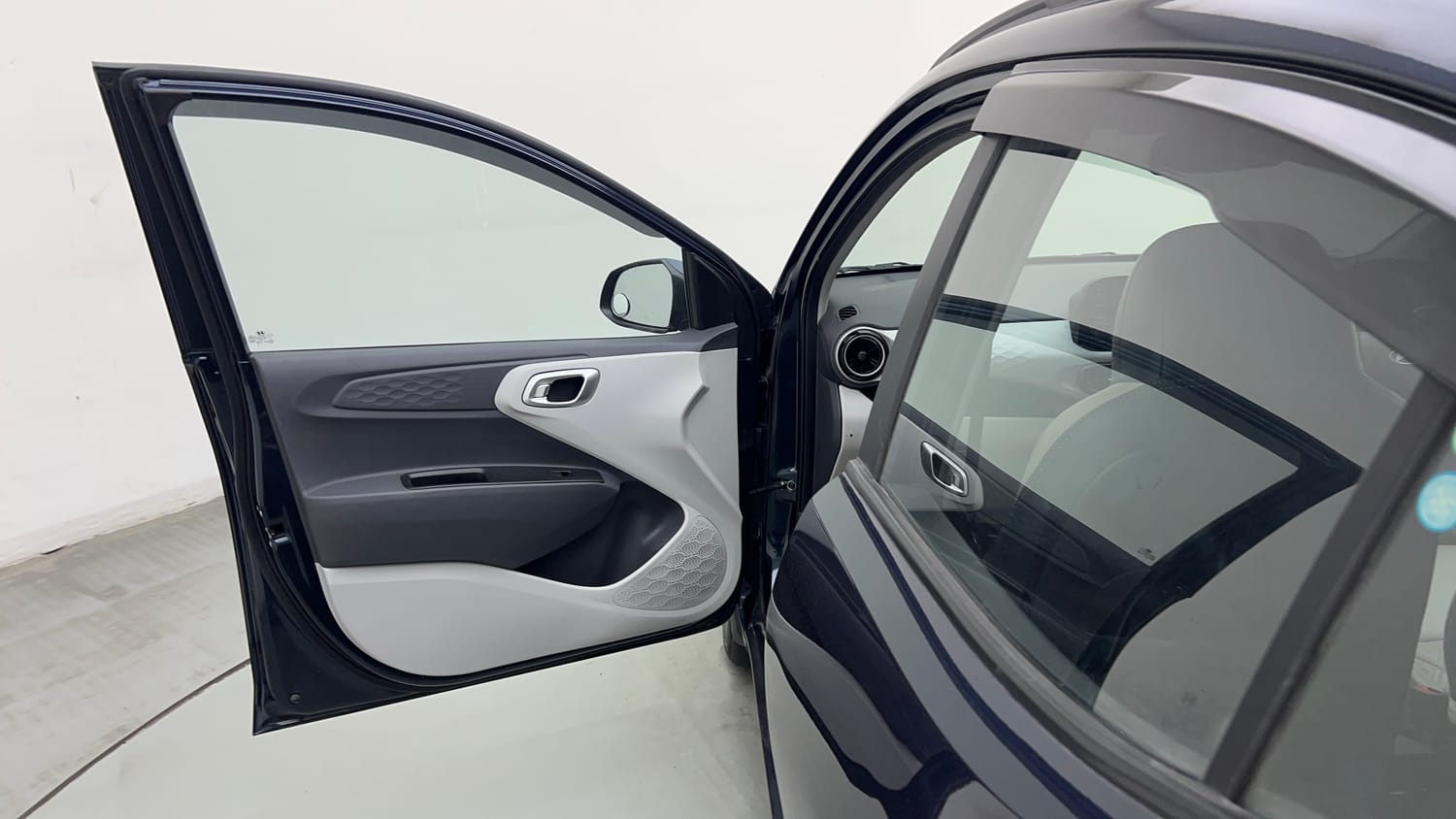Used 2025 Hyundai Grand i10 Nios Sportz (O) 1.2 Kappa VTVT Petrol Manual interior LEFT FRONT DOOR OPEN VIEW