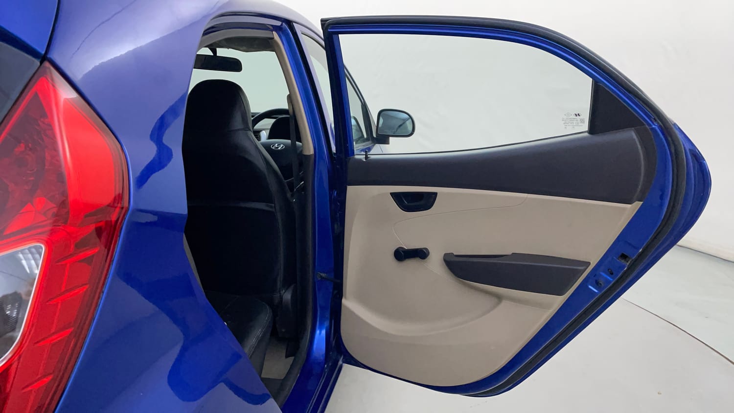 Used 2012 Hyundai Eon Era Petrol Manual interior RIGHT REAR DOOR OPEN VIEW