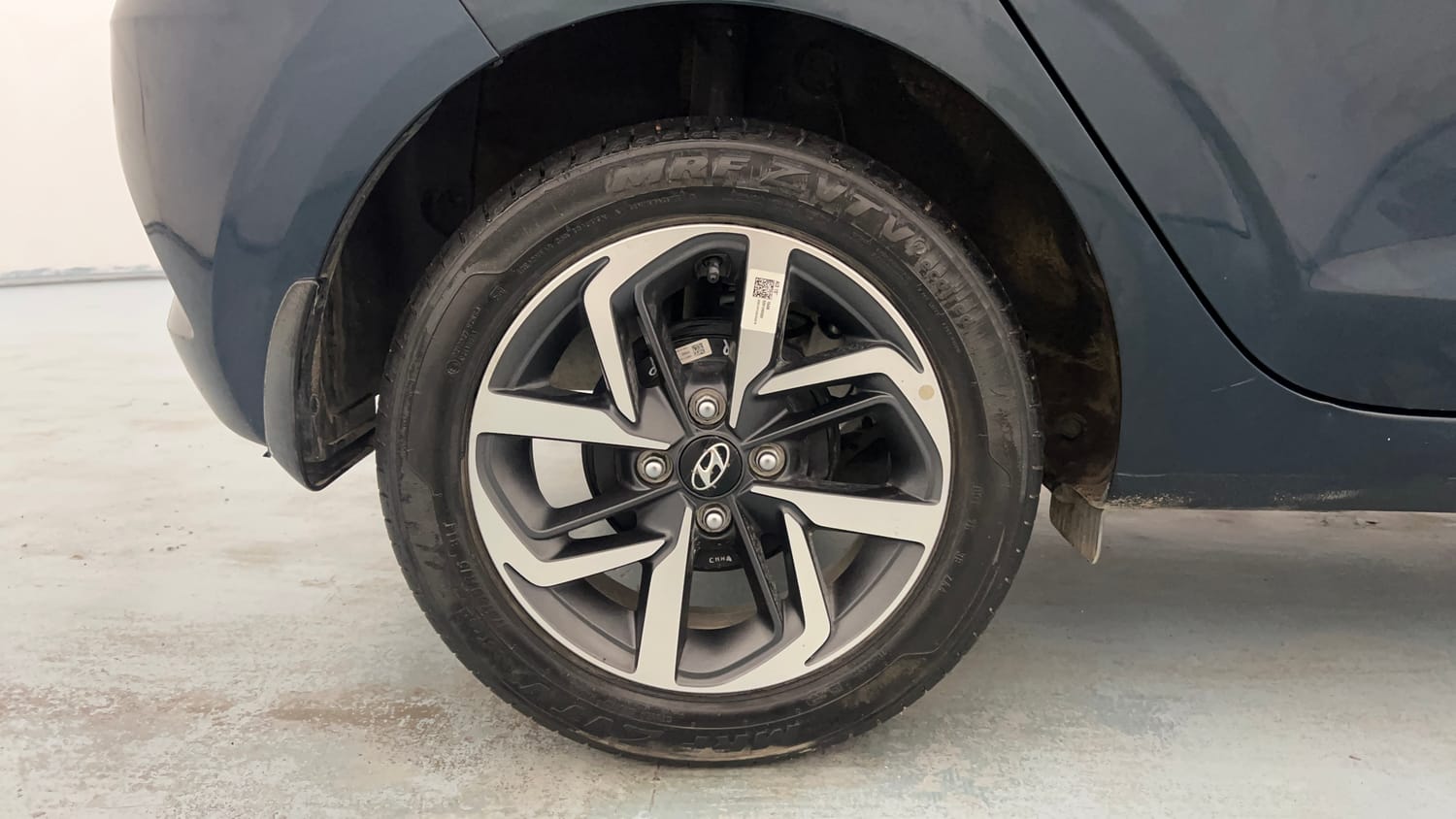 Used 2022 Hyundai Grand i10 Nios Asta 1.2 Kappa VTVT Petrol Manual tyres RIGHT REAR TYRE RIM VIEW