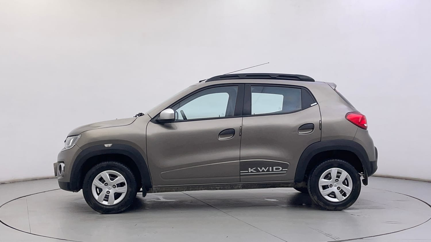 Used 2019 Renault Kwid RXT (O) 1.0 SCE Edition Petrol Manual exterior LEFT SIDE VIEW