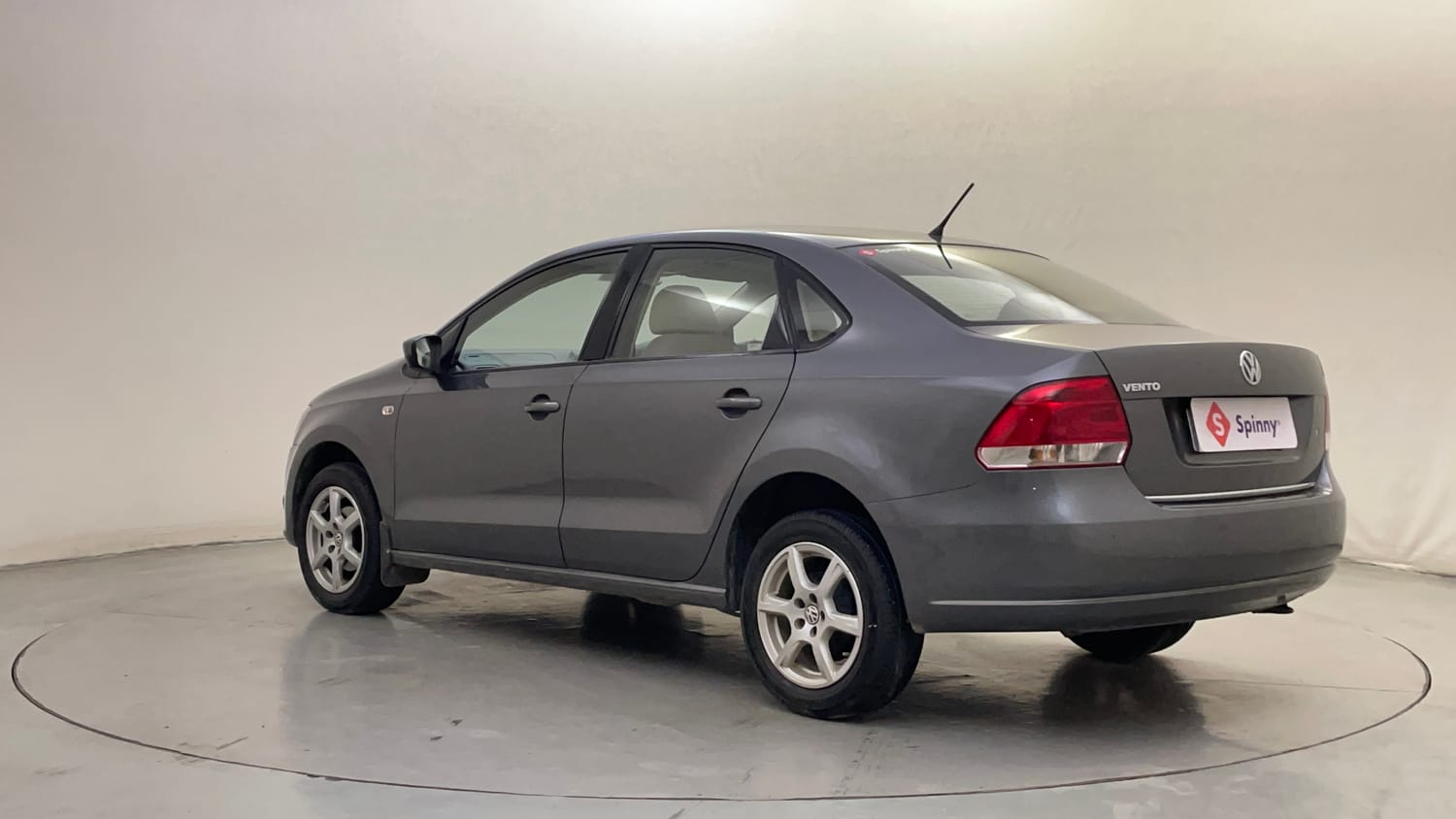 Used 2014 Volkswagen Vento Highline Petrol Petrol Manual exterior LEFT REAR CORNER VIEW