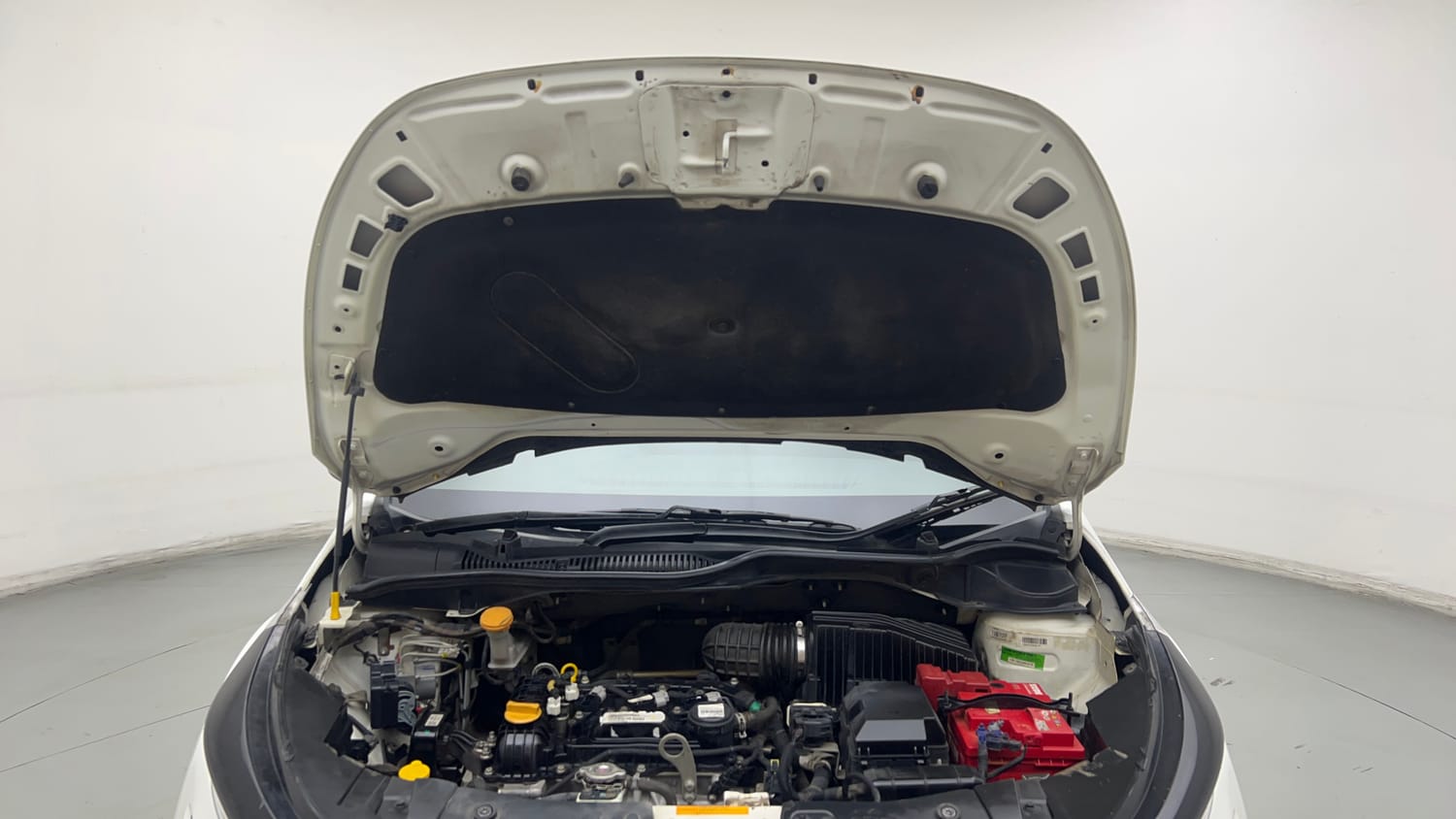Used 2022 Tata Altroz XZA Petrol Petrol Automatic engine ENGINE & BONNET OPEN FRONT VIEW