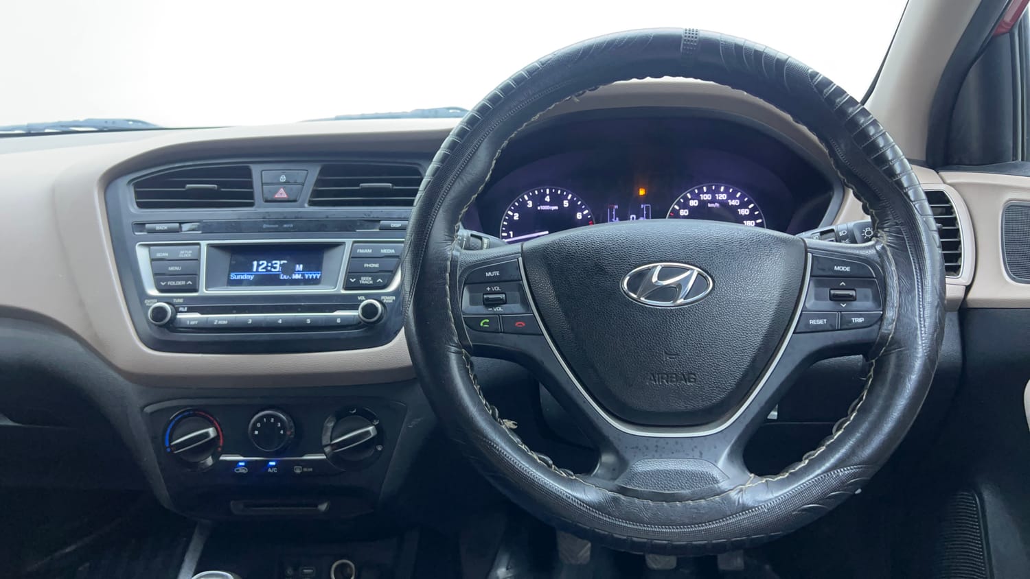 Used 2017 Hyundai Elite i20 Sportz 1.2 CNG (Outside fitted) Cng Manual interior STEERING VIEW