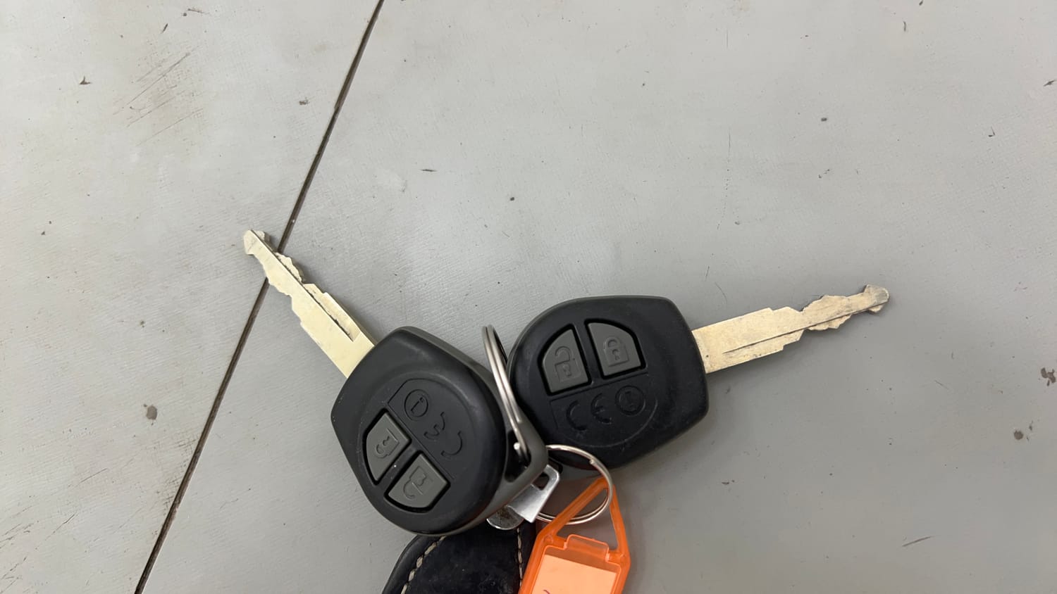 Used 2024 Maruti Suzuki Wagon R VXI 1.0 AGS Petrol Automatic extra CAR KEY VIEW