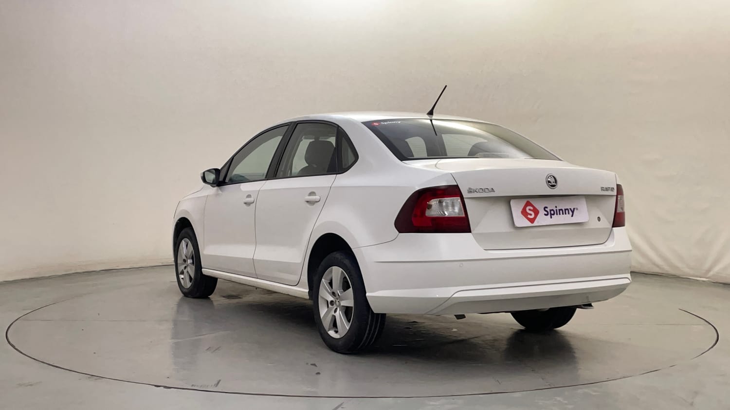 Used 2019 Skoda Rapid Ambition 1.6 MPI AT Petrol Automatic exterior LEFT REAR CORNER VIEW