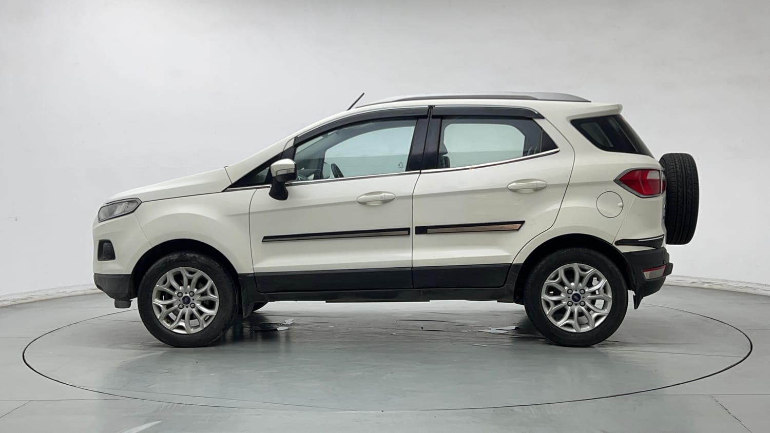 Used 2016 Ford EcoSport Titanium+ 1.0L EcoBoost Petrol Manual exterior LEFT SIDE VIEW
