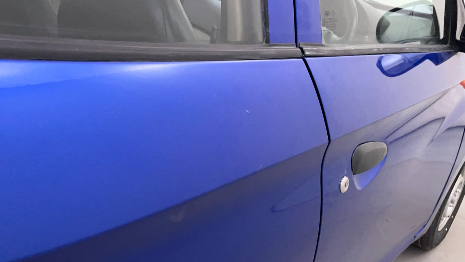 Used 2012 Hyundai Eon Era Petrol Manual dents MINOR SCRATCH