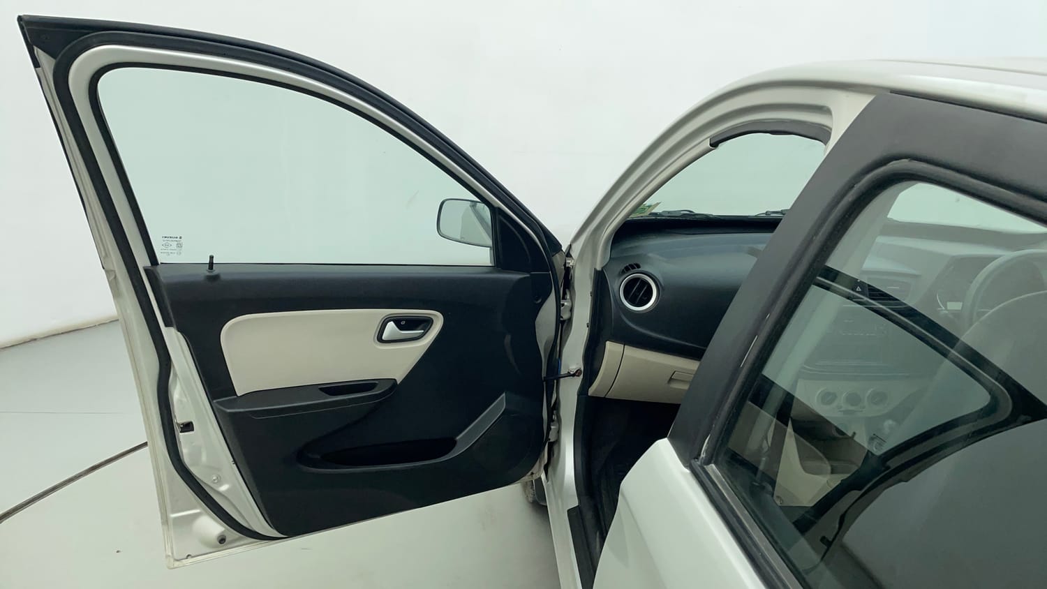 Used 2019 Maruti Suzuki Alto 800 LXi Petrol Manual interior LEFT FRONT DOOR OPEN VIEW