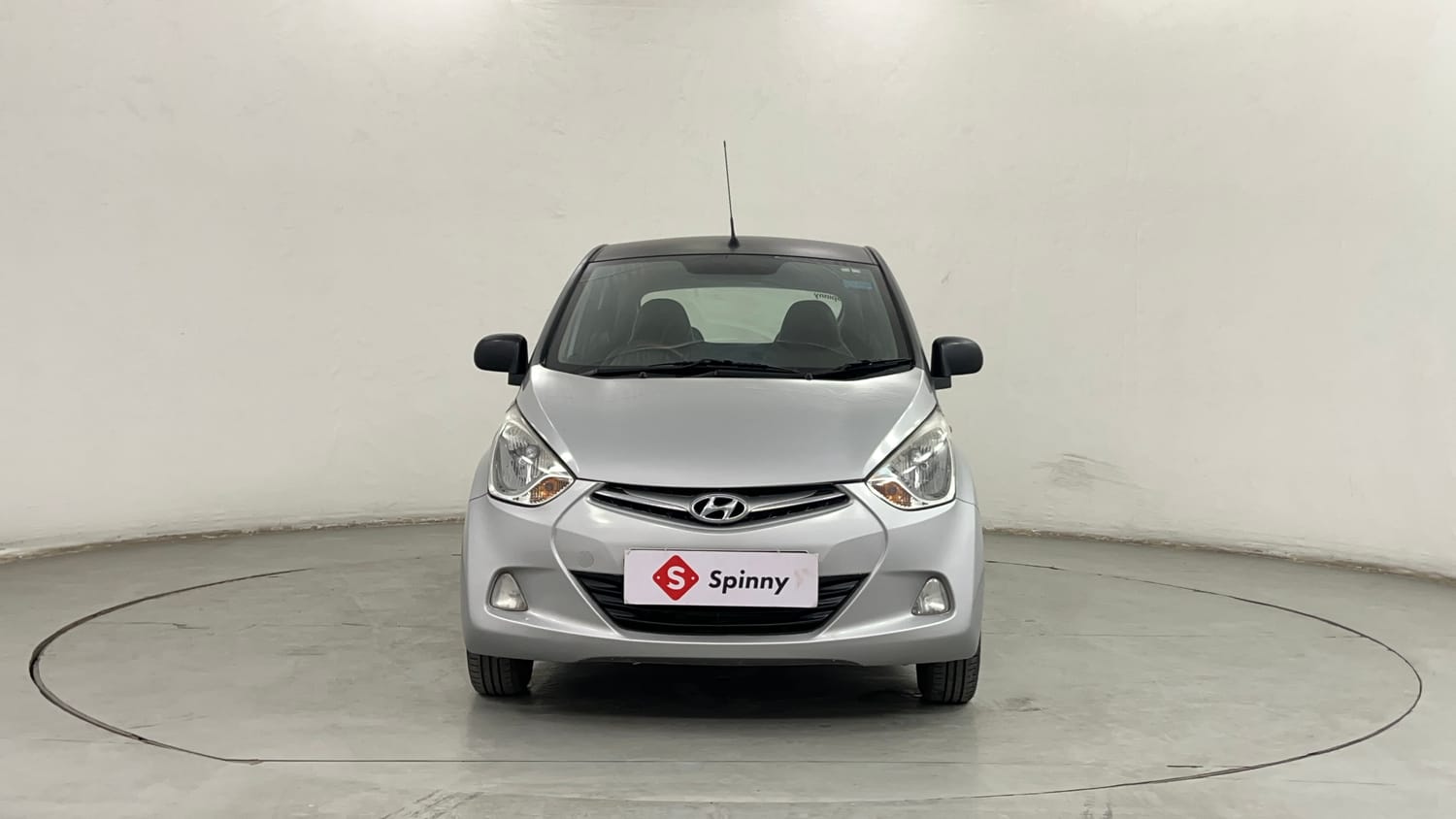 Used 2016 Hyundai Eon Magna Petrol Manual exterior FRONT VIEW