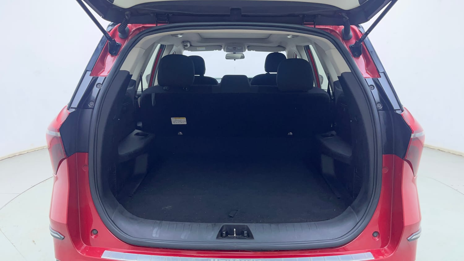 Used 2024 Mahindra XUV700 AX 5 Petrol AT 5 STR Petrol Automatic interior DICKY INSIDE VIEW