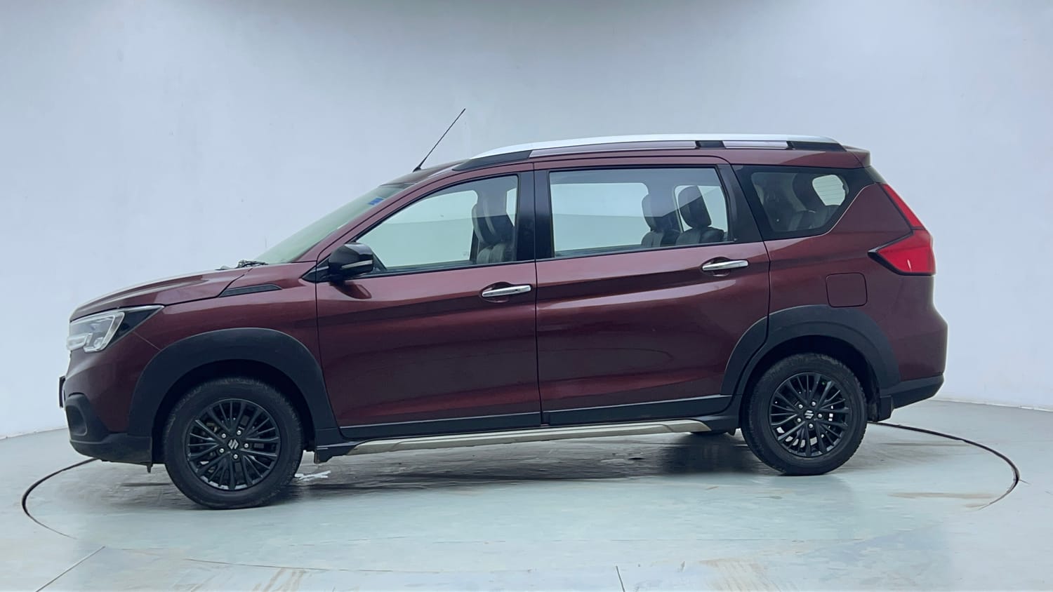 Used 2022 Maruti Suzuki XL6 Zeta AT Petrol Petrol Automatic exterior LEFT SIDE VIEW