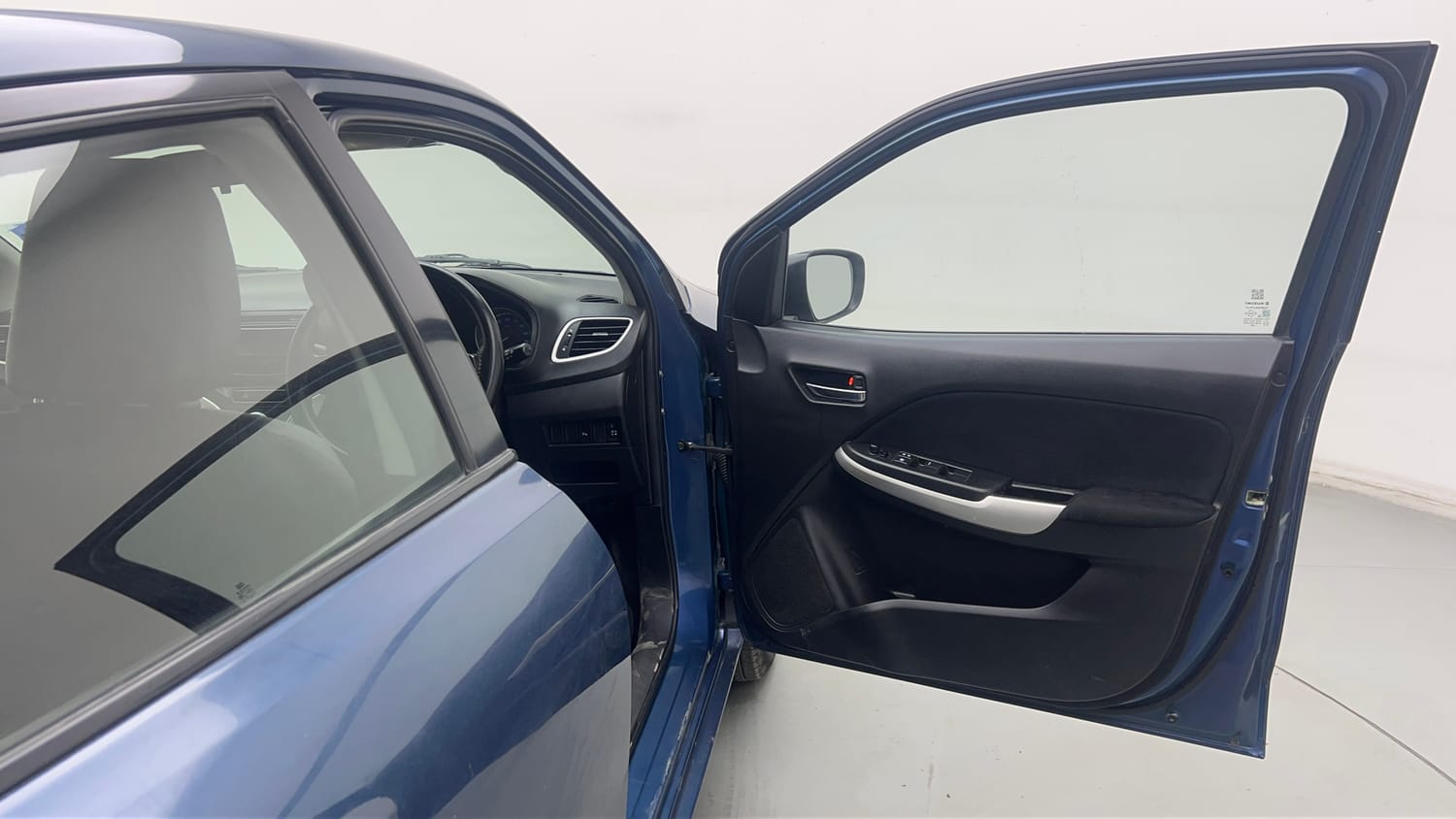 Used 2016 Maruti Suzuki Baleno Delta 1.2 Petrol Manual interior RIGHT FRONT DOOR OPEN VIEW