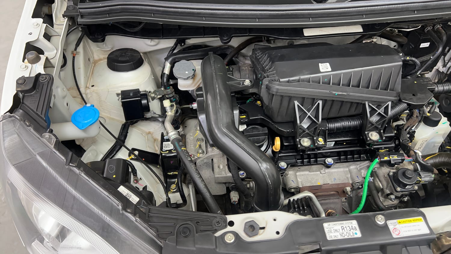 Used 2024 Maruti Suzuki Wagon R VXI 1.0 AGS Petrol Automatic engine ENGINE RIGHT SIDE VIEW
