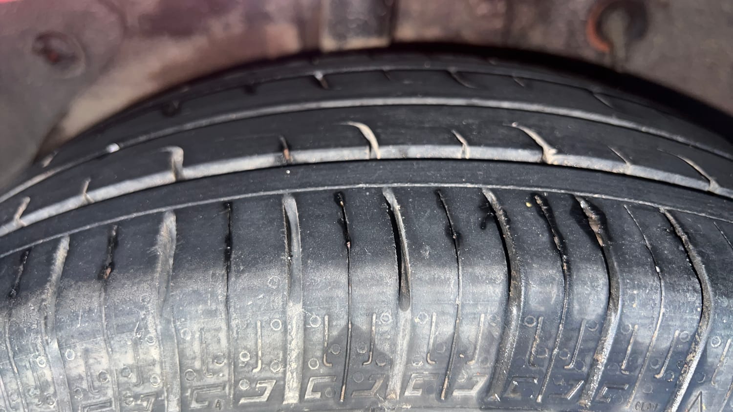 Used 2017 Hyundai Elite i20 Sportz 1.2 CNG (Outside fitted) Cng Manual tyres RIGHT REAR TYRE TREAD VIEW