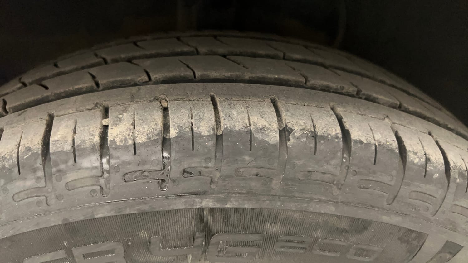 Used 2023 Hyundai Grand i10 Nios Magna 1.2 Kappa VTVT Petrol Manual tyres RIGHT REAR TYRE TREAD VIEW