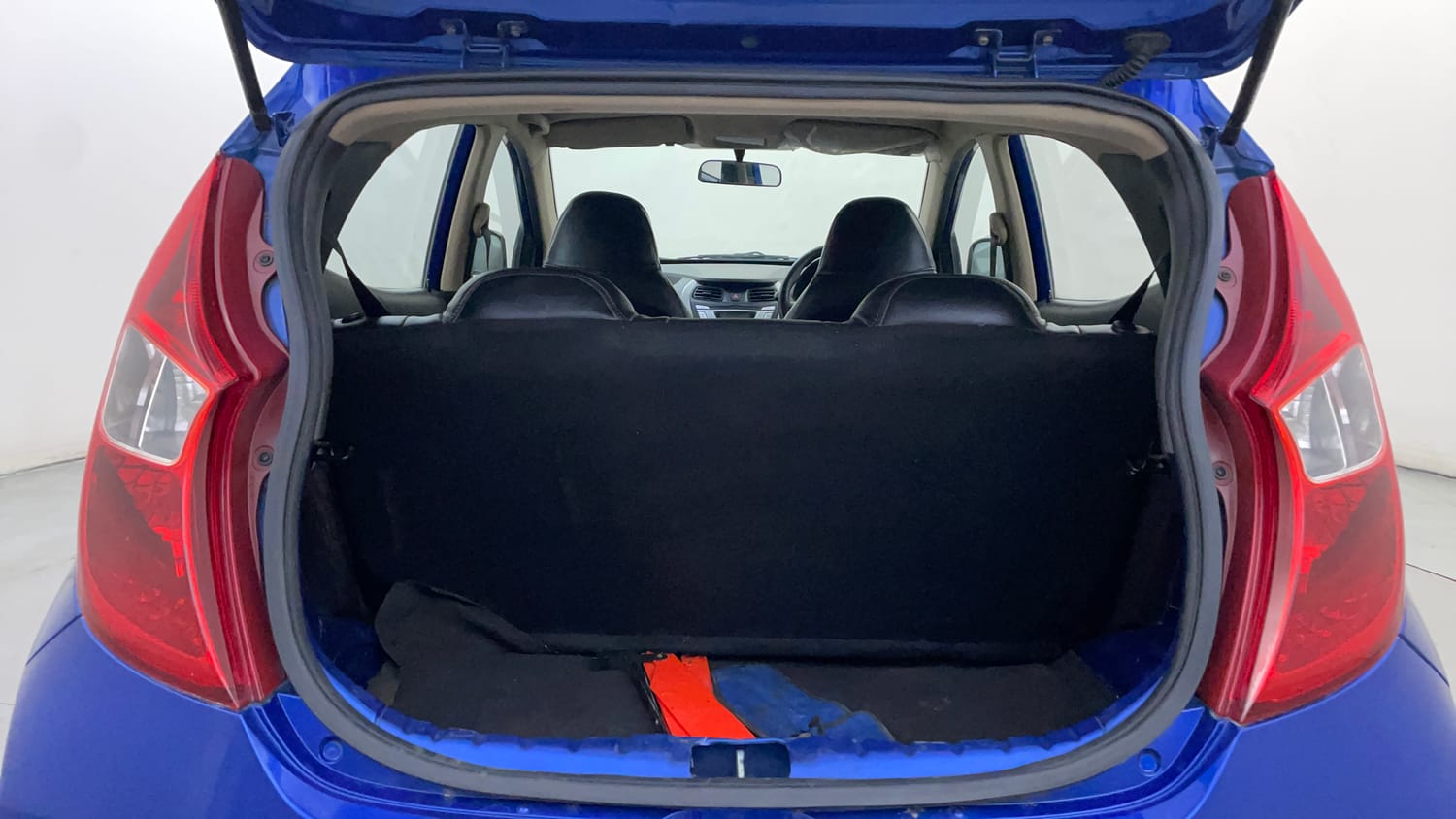 Used 2012 Hyundai Eon Era Petrol Manual interior DICKY INSIDE VIEW