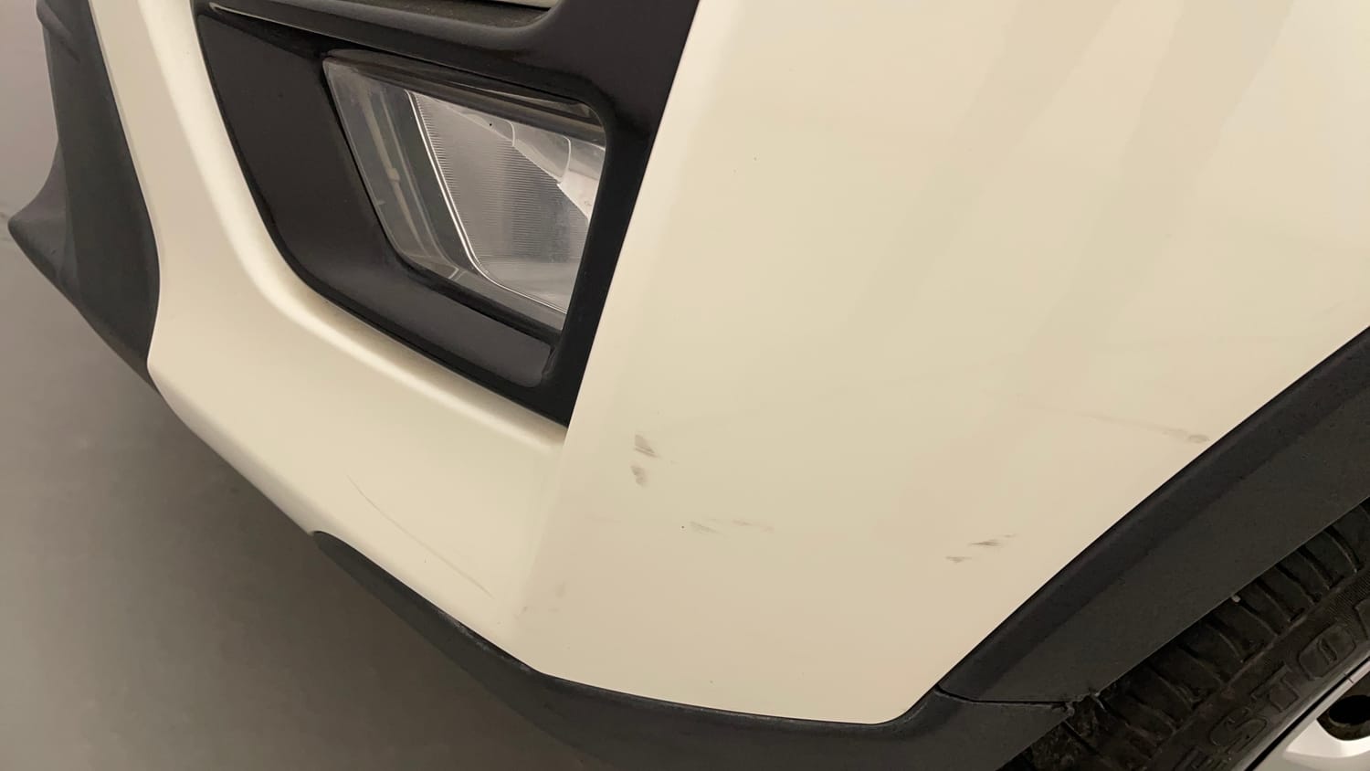 Used 2023 Mahindra XUV 300 W6 1.2 Petrol AMT Petrol Automatic dents MINOR SCRATCH