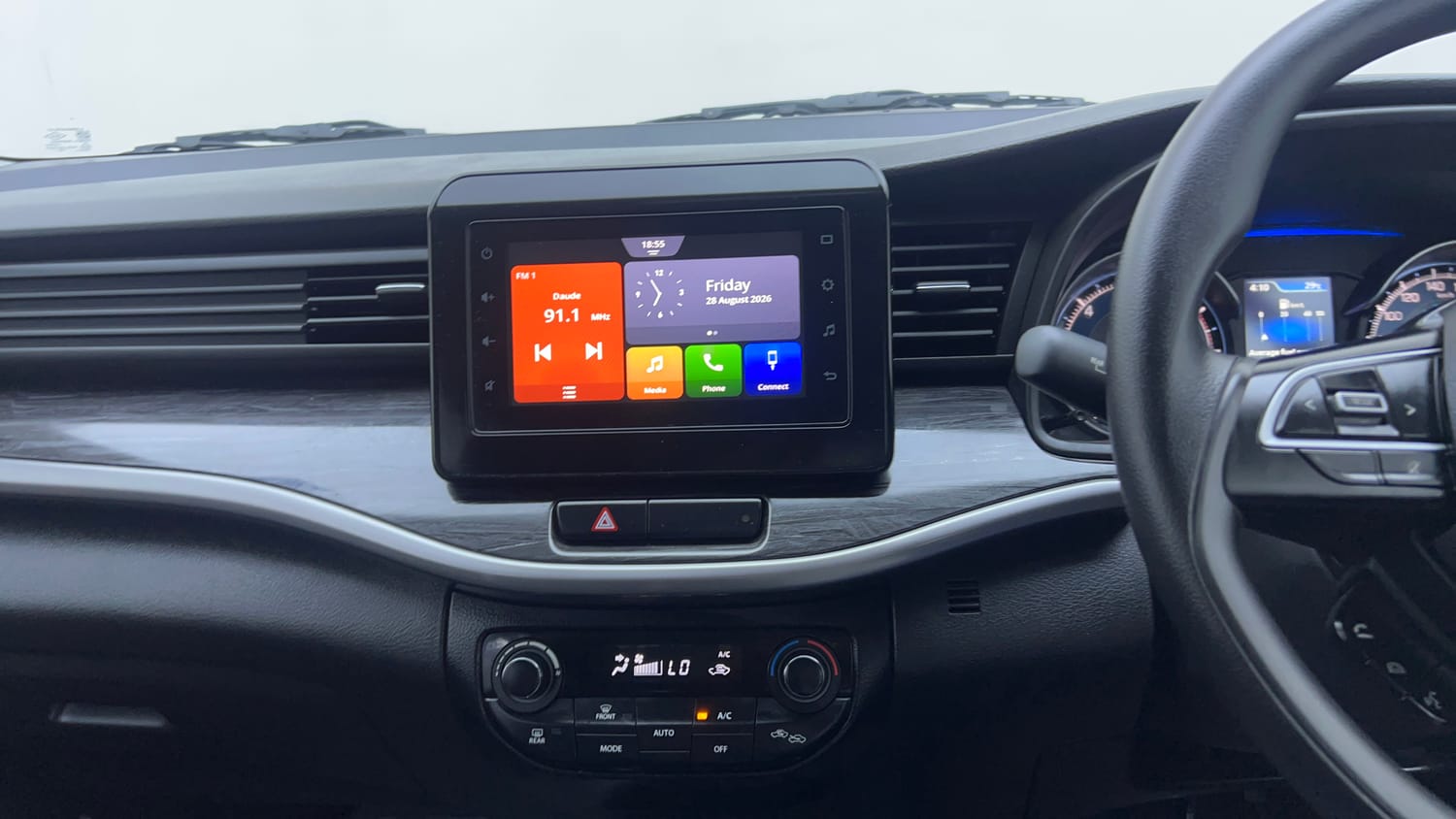 Used 2022 Maruti Suzuki XL6 Zeta AT Petrol Petrol Automatic interior MUSIC SYSTEM & AC CONTROL VIEW