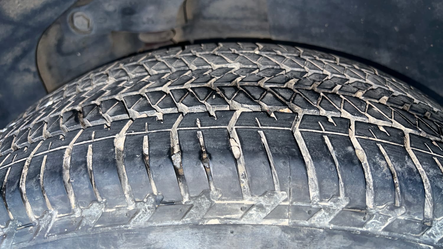 Used 2019 Tata Harrier XZ Diesel Manual tyres LEFT REAR TYRE TREAD VIEW