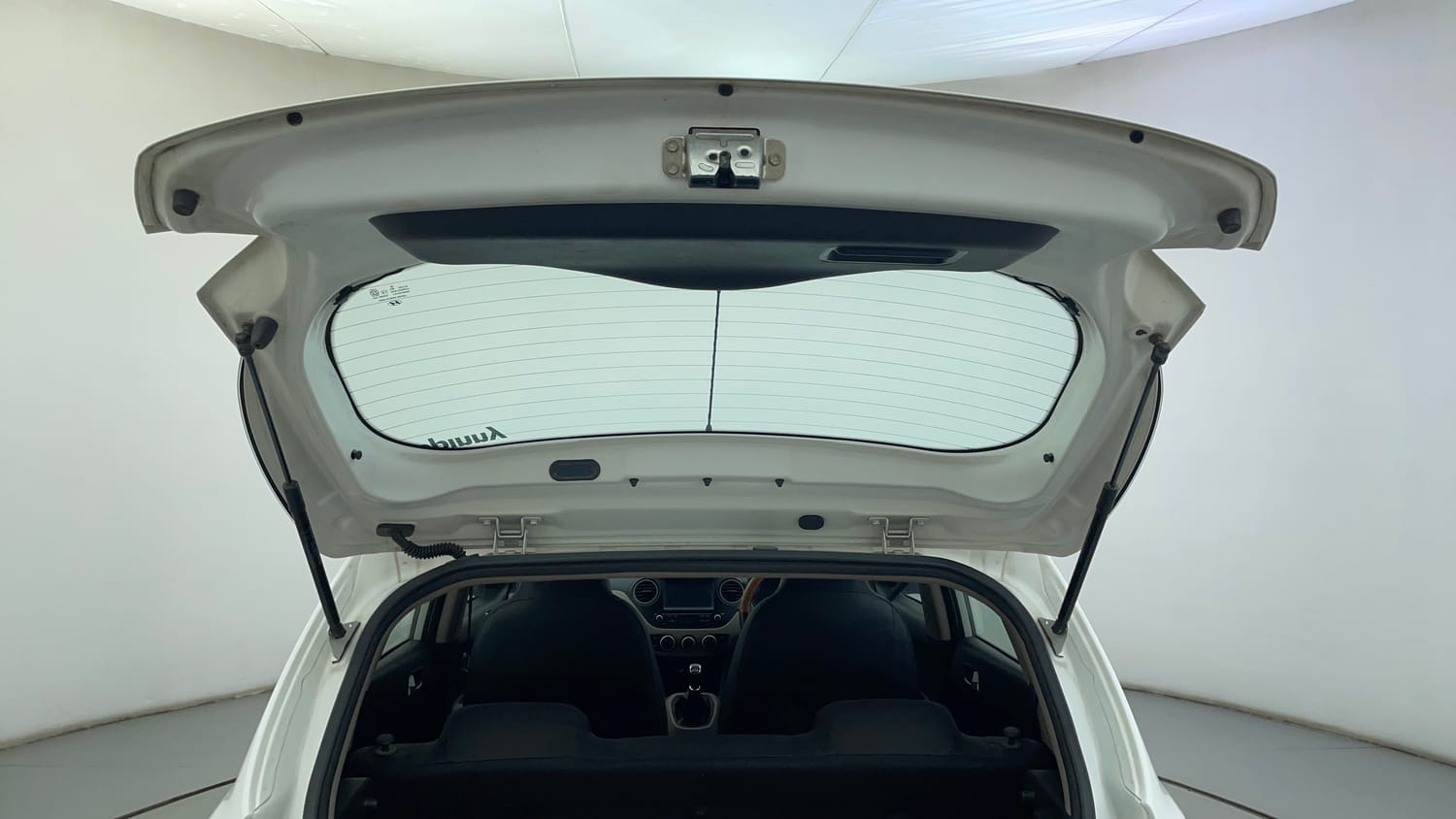 Used 2018 Hyundai Grand i10 Sportz (O) 1.2 Kappa VTVT Petrol Manual interior DICKY DOOR OPEN VIEW