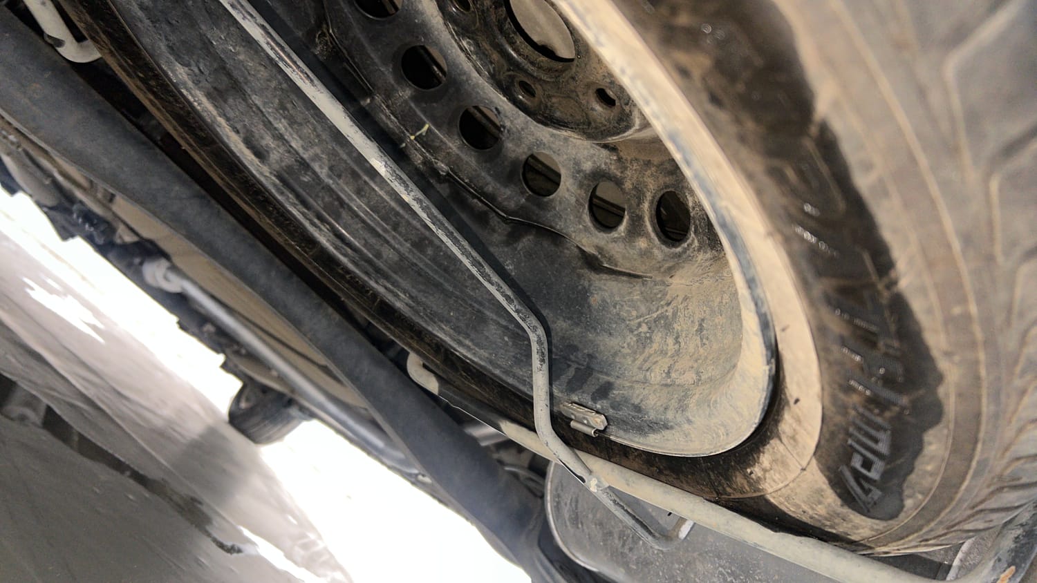 Used 2023 Maruti Suzuki XL6 Zeta AT Petrol Petrol Automatic tyres SPARE TYRE VIEW
