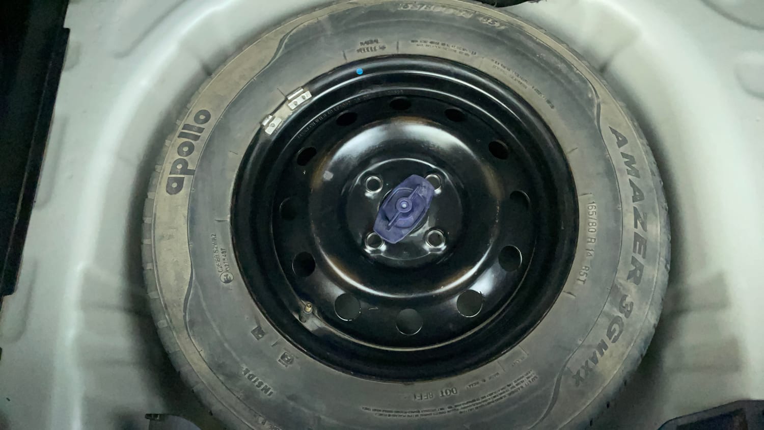 Used 2018 Maruti Suzuki Swift VXi Petrol Manual tyres SPARE TYRE VIEW