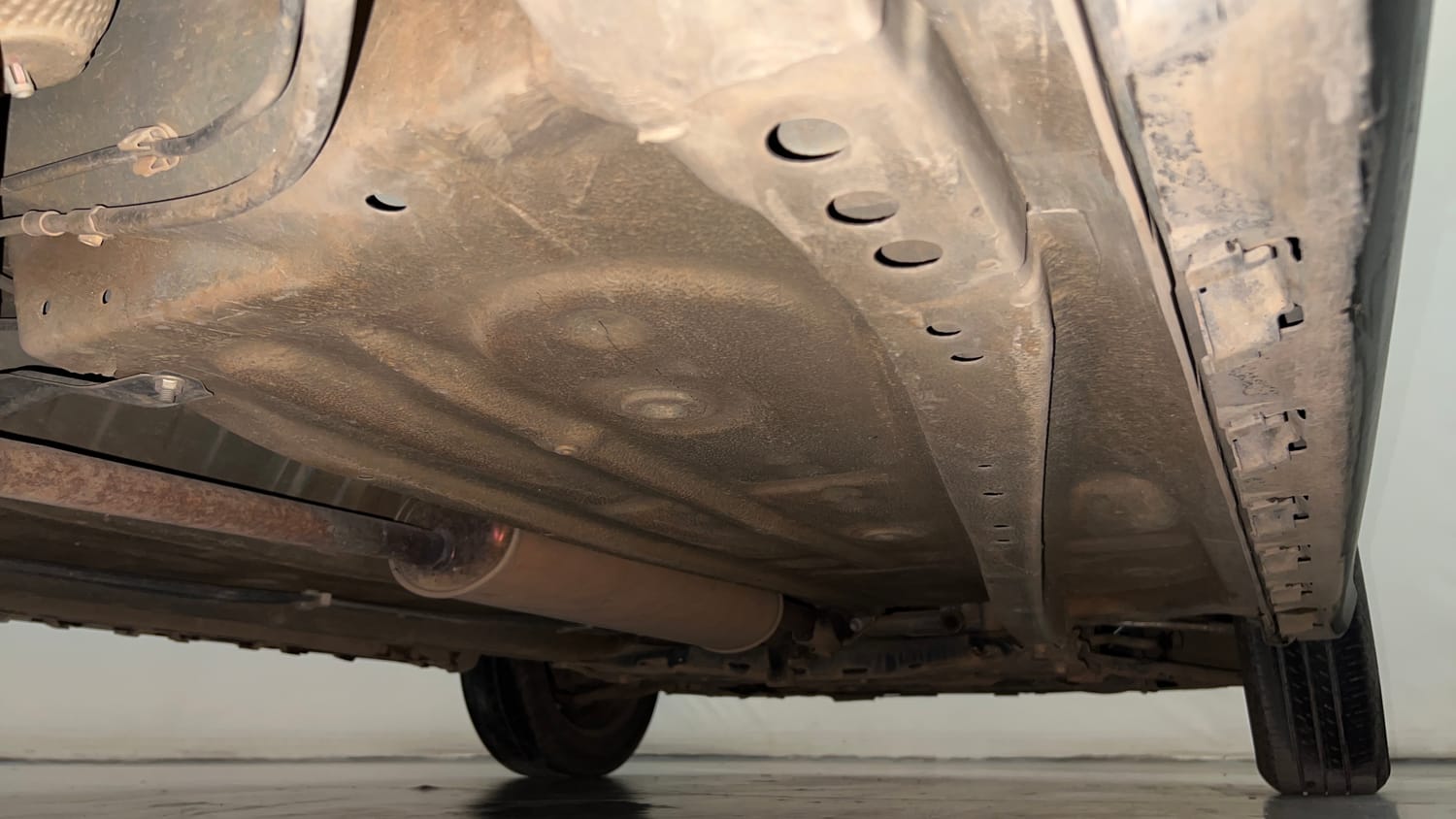 Used 2020 Maruti Suzuki Ignis Delta 1.2 AMT Petrol Automatic extra REAR RIGHT UNDERBODY VIEW