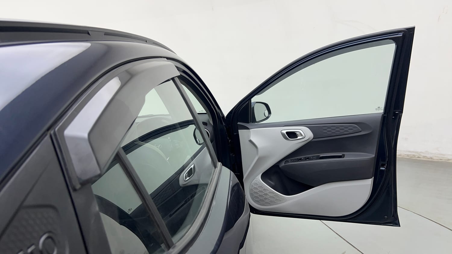 Used 2025 Hyundai Grand i10 Nios Sportz (O) 1.2 Kappa VTVT Petrol Manual interior RIGHT FRONT DOOR OPEN VIEW