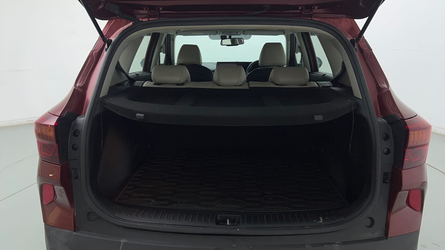Used 2019 Kia Seltos GTX Plus 1.4 Petrol Manual interior DICKY INSIDE VIEW