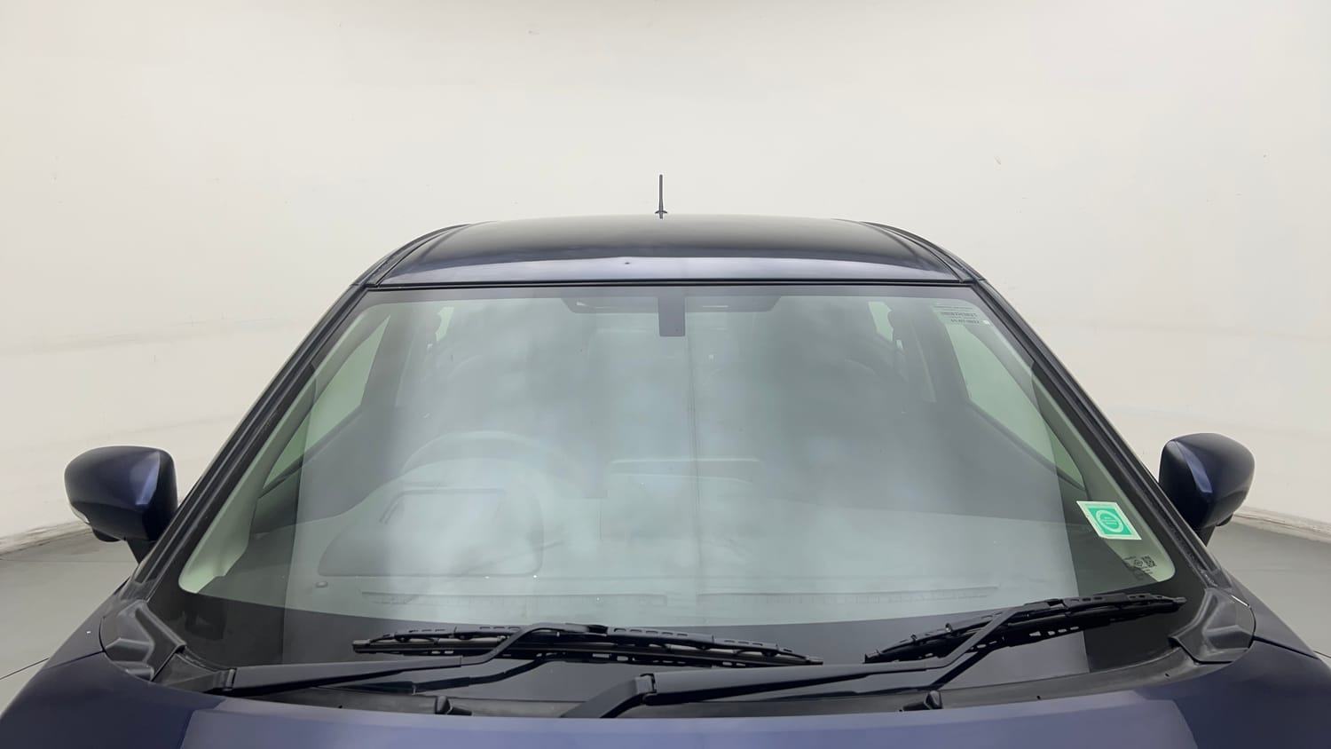 Used 2022 Maruti Suzuki Baleno Alpha MT Petrol Manual exterior FRONT WINDSHIELD VIEW